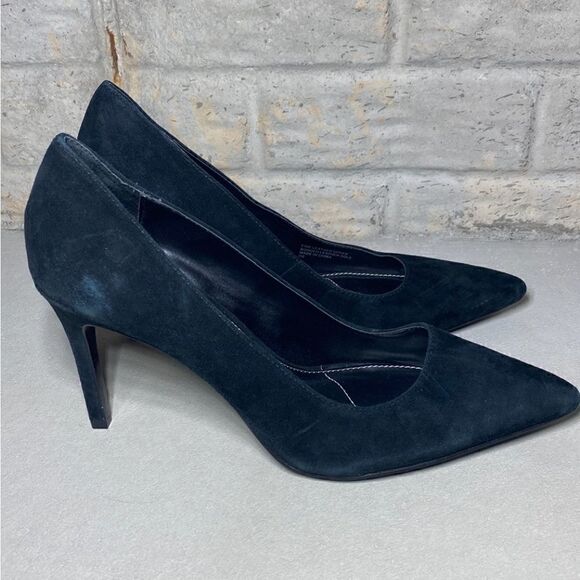 NWOB MSRP $229 Charles David Denise Suede Pointy Toe Pumps Women's Size 9.5 - Picture 4 of 6